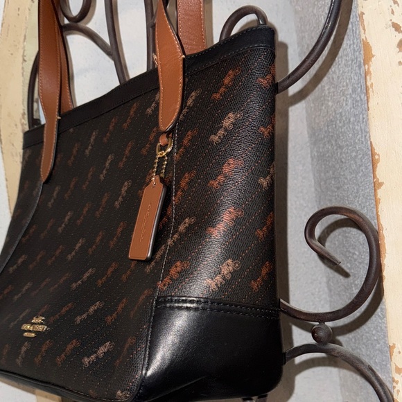 Coach Signature Black and Brown Handbag - Picture 5 of 11